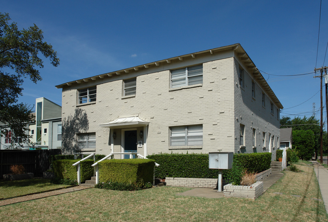 4345 Travis St in Dallas, TX - Foto de edificio