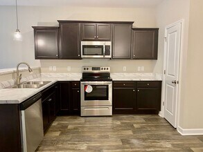 12 Jaydn Dr W in Jacksonville, NC - Building Photo - Building Photo