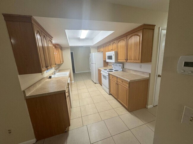 110 Doveside Ln in Lehigh Acres, FL - Building Photo - Building Photo