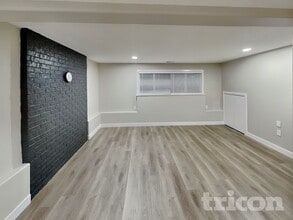 13525 SE 120th Way in Clackamas, OR - Foto de edificio - Building Photo