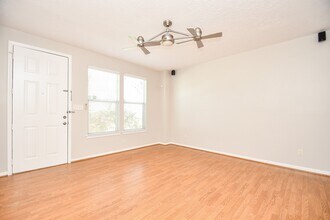 1833 Keene St in Houston, TX - Building Photo - Building Photo