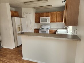 1427 W Roberts Pl in Nampa, ID - Foto de edificio - Building Photo