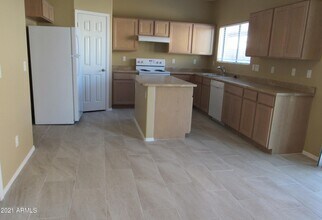 928 E Corral St in Avondale, AZ - Building Photo - Building Photo