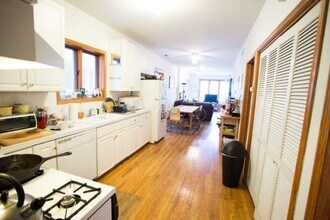 918 N Paulina St, Unit J08P in Chicago, IL - Foto de edificio - Building Photo