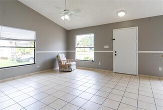 1220 Easton St in Orlando, FL - Building Photo - Building Photo