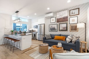 628 10th Ave E in Seattle, WA - Building Photo