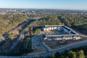 The Crossings at Riverchase in Hoover, AL - Foto de edificio - Building Photo