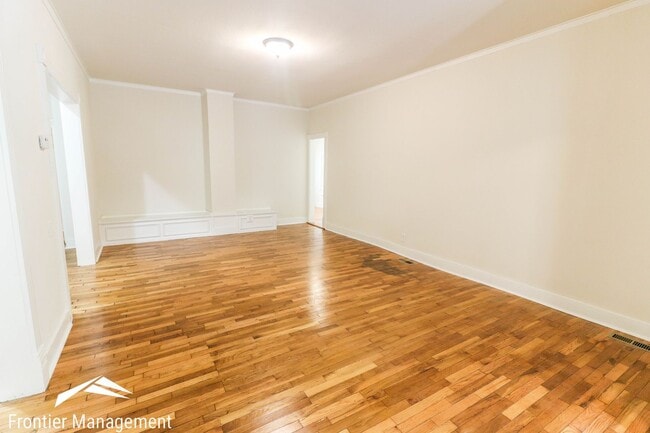 1000 Leavenworth St in Manhattan, KS - Building Photo - Building Photo