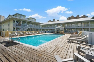 920 W Lagoon Ave in Gulf Shores, AL - Building Photo - Building Photo