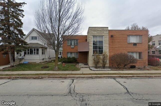 5824 W Beloit Rd in West Allis, WI - Building Photo