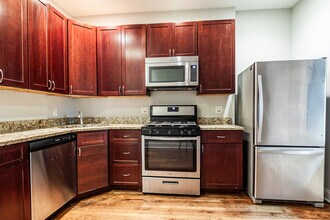 2509 W Diversey Ave in Chicago, IL - Building Photo - Building Photo