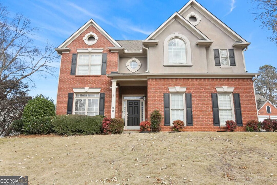 301 Berkeley Ct SE in Smyrna, GA - Foto de edificio