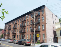 200 6th St in Jersey City, NJ - Building Photo - Building Photo