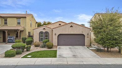 127 E Carob Dr in Chandler, AZ - Building Photo - Building Photo