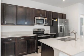 1256 Preston Ests Cir in Vero Beach, FL - Building Photo - Building Photo