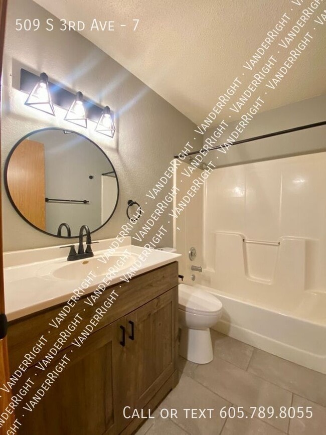 509 3rd Ave in Brandon, SD - Building Photo - Building Photo