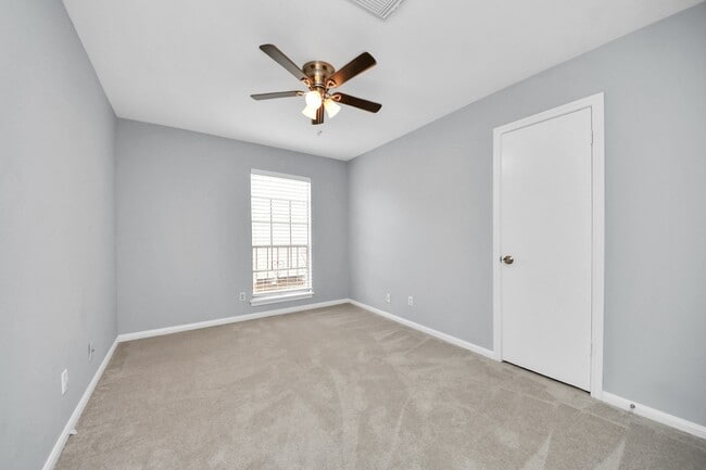 property at 10654 Hazelhurst Dr