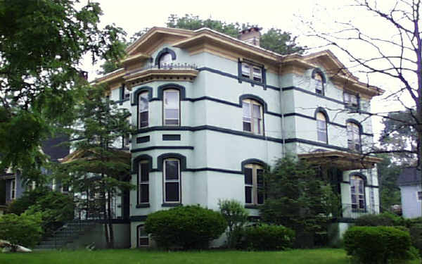 Lovell House in Plainfield, NJ - Building Photo