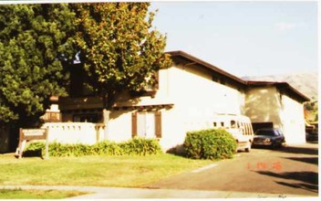 Crawford Apartments in Fremont, CA - Building Photo - Building Photo