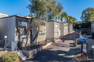 4545 Collwood Blvd in San Diego, CA - Building Photo - Building Photo