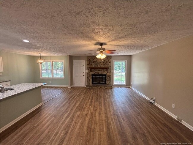 6791 Seaford Dr in Fayetteville, NC - Building Photo - Building Photo