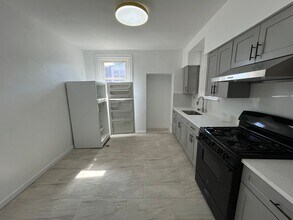 7237 Glenloch St in Philadelphia, PA - Building Photo - Building Photo