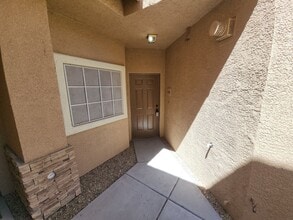 9901 Trailwood Dr in Las Vegas, NV - Building Photo - Building Photo