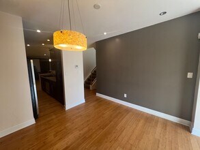 21 Enon Wy in Pittsburgh, PA - Building Photo - Building Photo