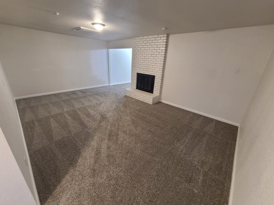 4970 Jackson St in North Highlands, CA - Building Photo