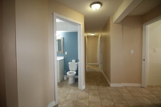 4104-4119 19 Ave NW in Edmonton, AB - Building Photo - Building Photo