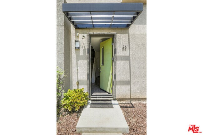 3901 Eagle Rock Blvd in Los Angeles, CA - Building Photo - Building Photo