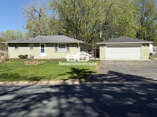 property at 13012 Glenview Dr