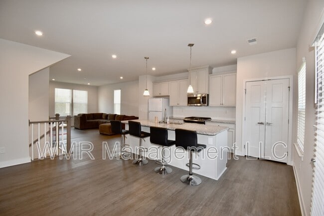 1129 Newell Towns Ln in Charlotte, NC - Building Photo - Building Photo