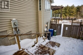 18 Carrington Pl in Guelph, ON - Building Photo - Building Photo