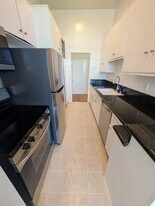 11936 Darlington Ave in Los Angeles, CA - Building Photo