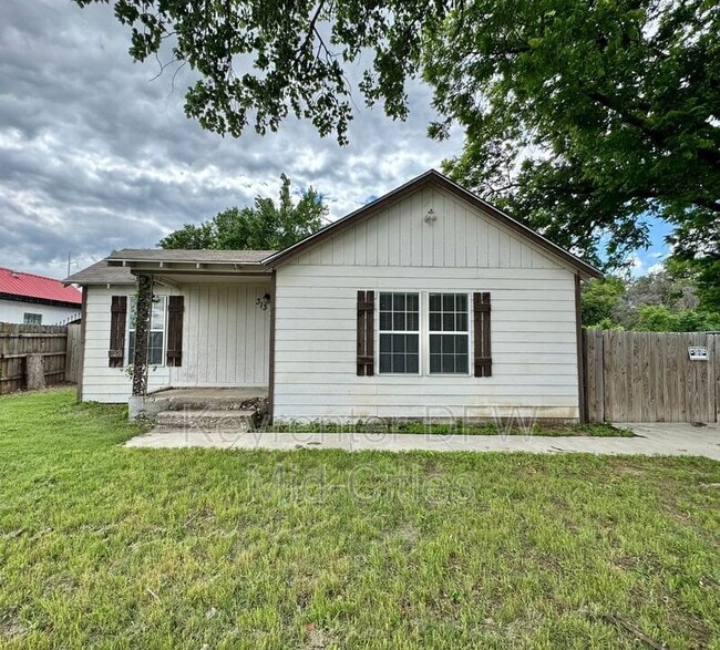 property at 313 Worthview Dr