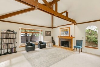 6115 Manzanillo Dr in Goleta, CA - Building Photo - Building Photo