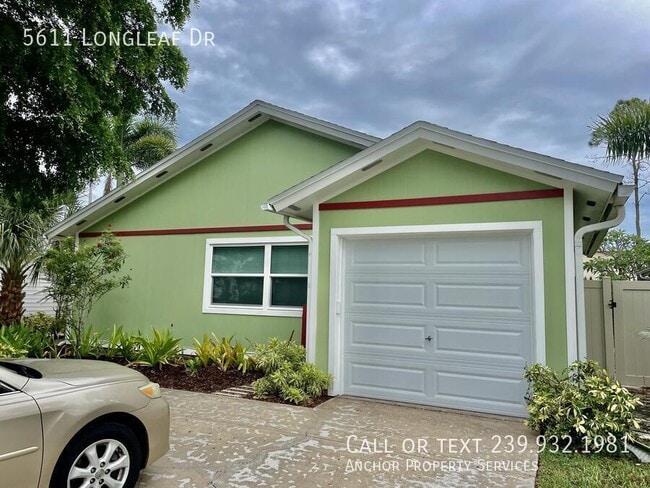property at 5611 Longleaf Dr