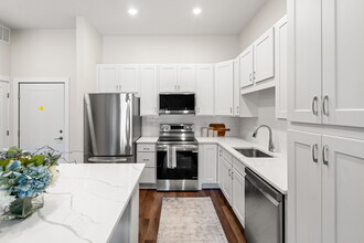 Pomeroy Place Apartments in Meriden, CT - Building Photo - Building Photo