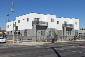 9165-9169.5 S Normandie Ave in Los Angeles, CA - Building Photo - Building Photo