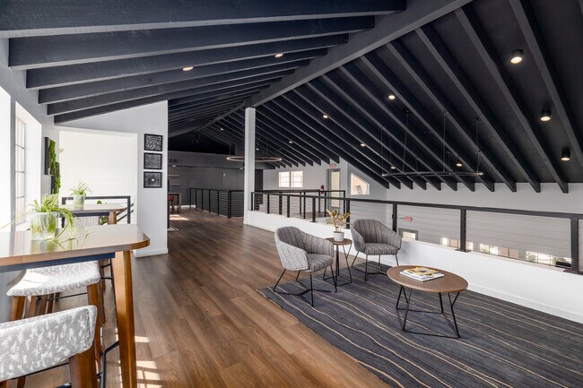 Promontory in Tucson, AZ - Building Photo - Lobby