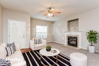 620 Prickly Pear Dr in Fuquay Varina, NC - Building Photo - Building Photo