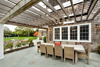 50 Mecox Bay Ln in Water Mill, NY - Foto de edificio - Building Photo