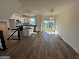 364 Avon Dr in Red Lion, PA - Building Photo