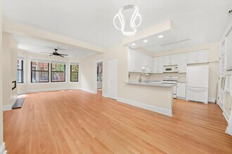 7639 N Eastlake Terrace in Chicago, IL - Building Photo - Building Photo