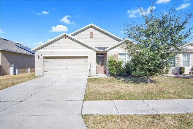 203 Fall Glo Rd in Winter Haven, FL - Building Photo - Building Photo