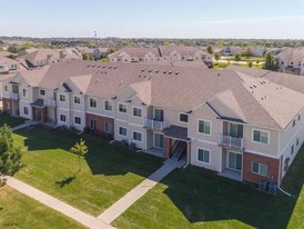 1815 SW White Birch Cir, Unit 12 in Ankeny, IA - Building Photo