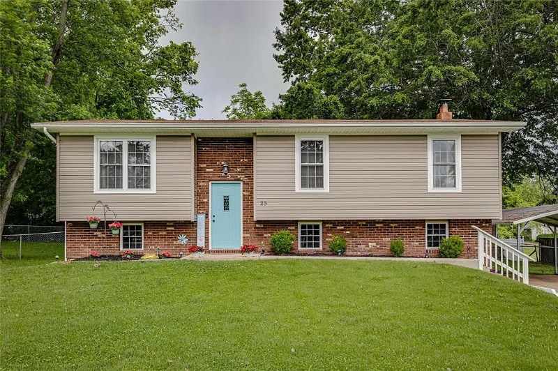 25 Ava Ct in Farmington, MO - Building Photo