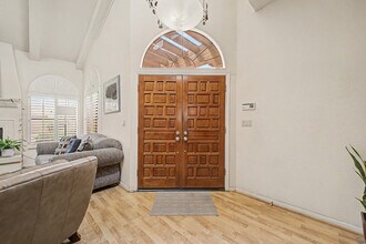 7955 E Chaparral Rd in Scottsdale, AZ - Building Photo - Building Photo