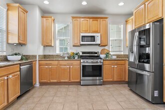 25 Tarleton Ln in Mission Viejo, CA - Building Photo - Building Photo